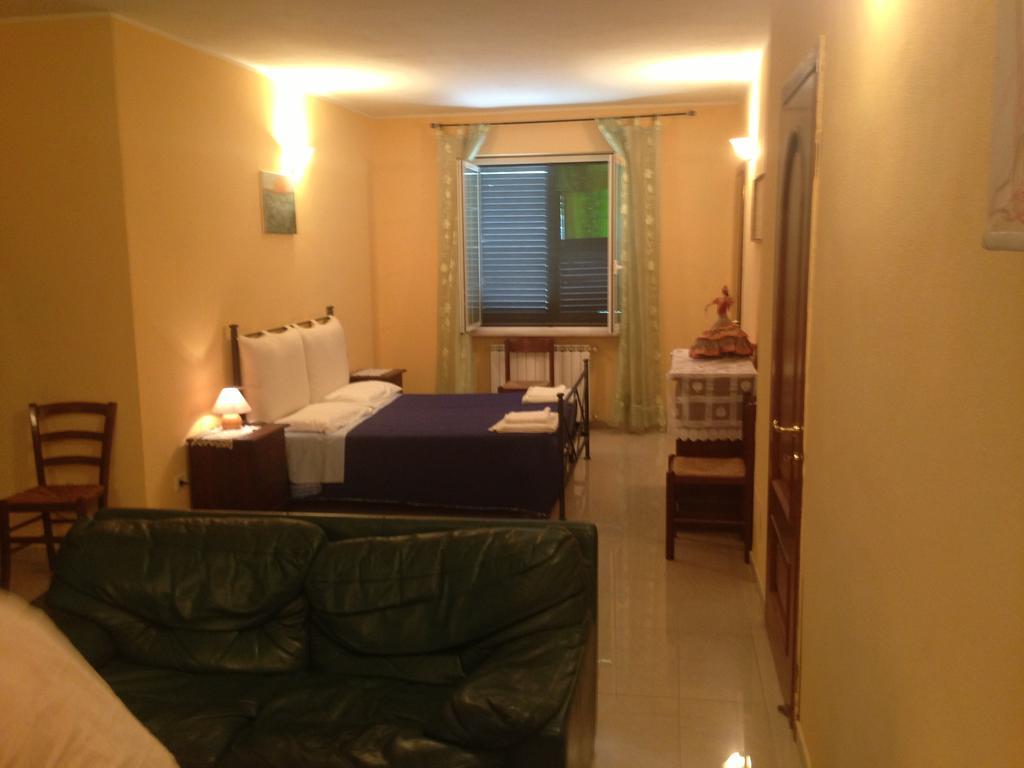 Villa Naclerio Sarzana Szoba fotó